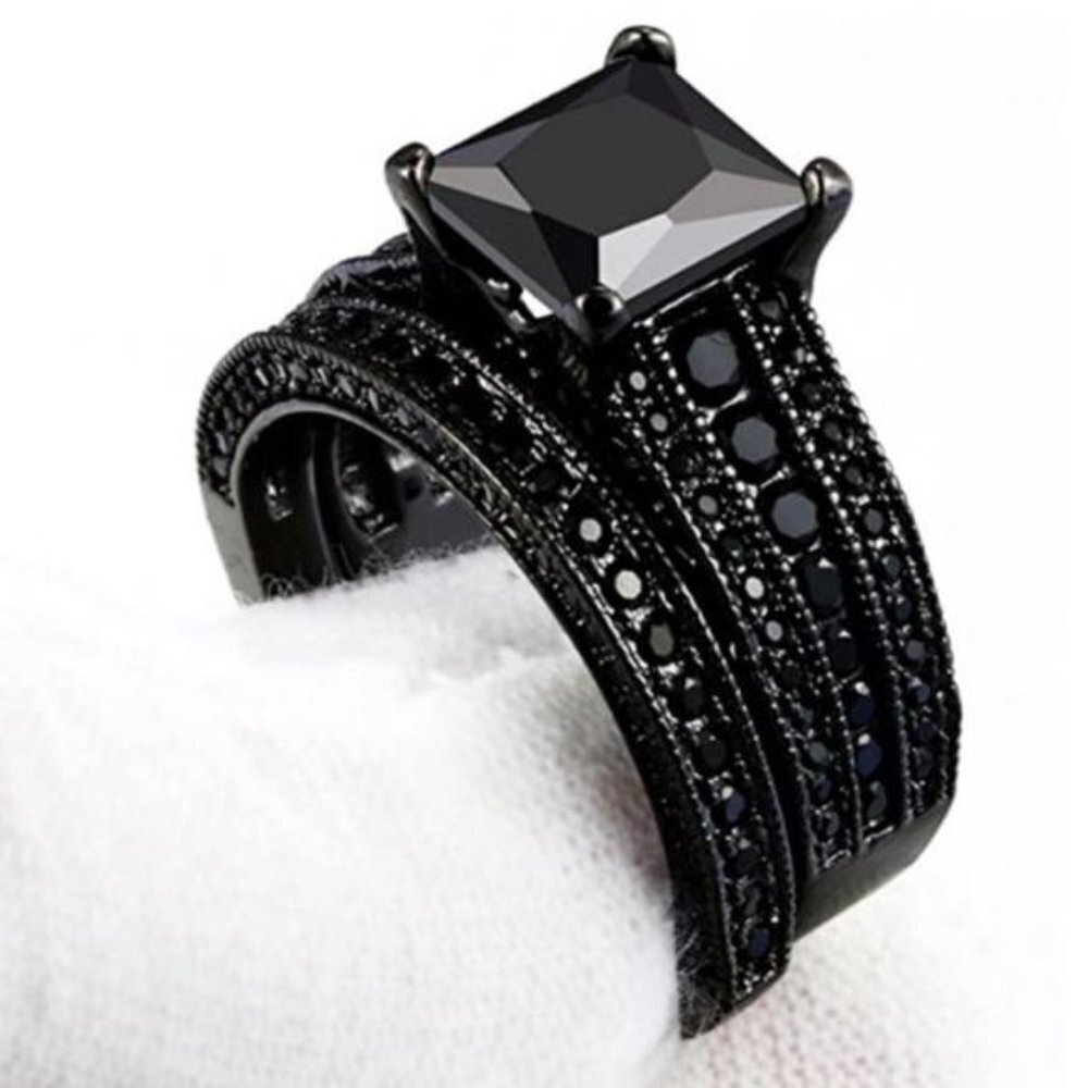 PRINCESS CUT BLACK SAPPHIRE 925 SILVER RING, CUTE RING, SHINY RING. - Picture 2 of 6